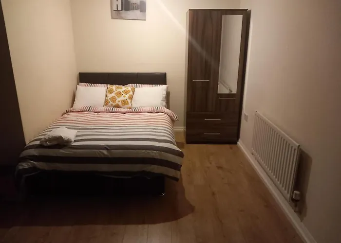 Lovely Shared 3 Bed Home Near The Thames